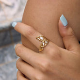 Lustre Vine Ring