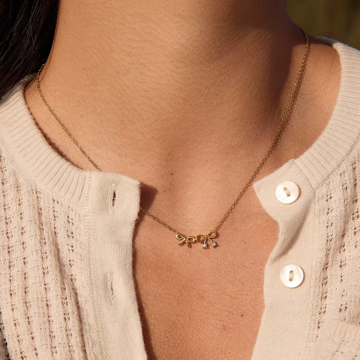 Ribbon Sparkle Necklace
